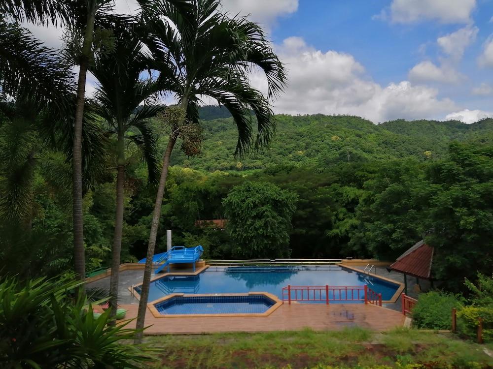 Cabbages & Condoms Khaoyai Resort Pak Chong Екстериор снимка