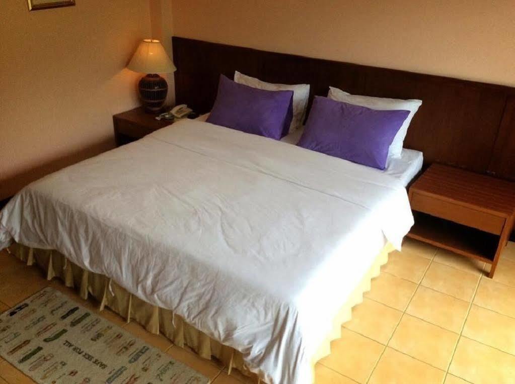 Cabbages & Condoms Khaoyai Resort Pak Chong Екстериор снимка